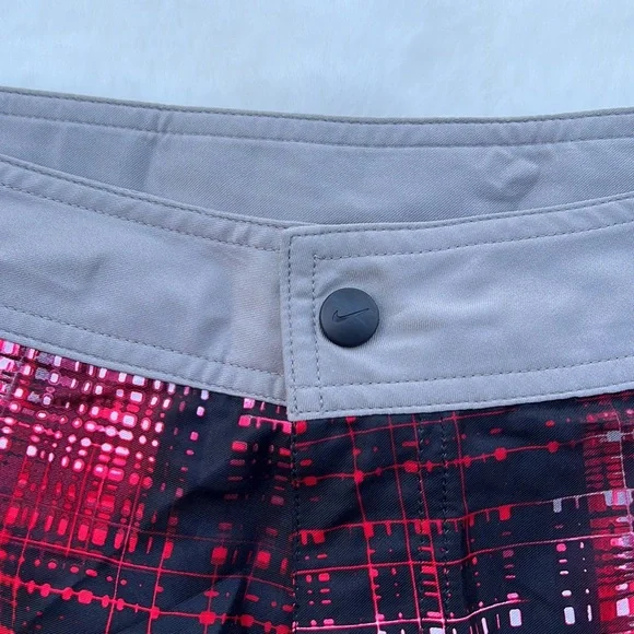 Nike Hydra Void Water Shedding Board Shorts - Picture 3 of 7